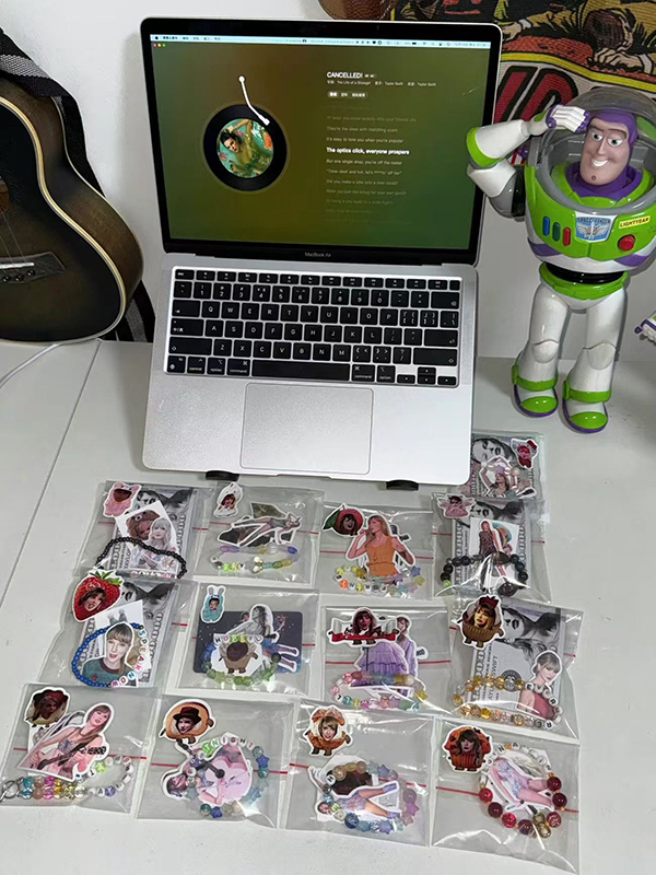 taylor-swift-stickers-6